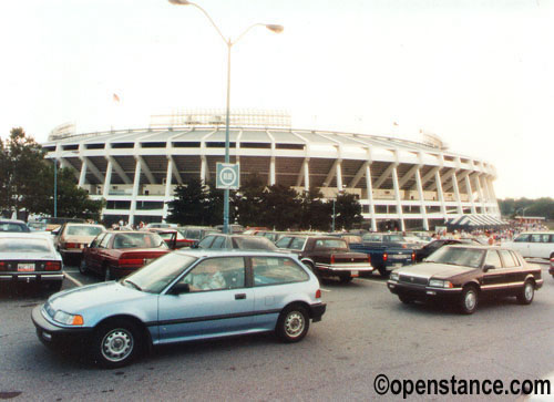 Atlanta Fulton County Stadium><br>

<center>
 <p><font face=
